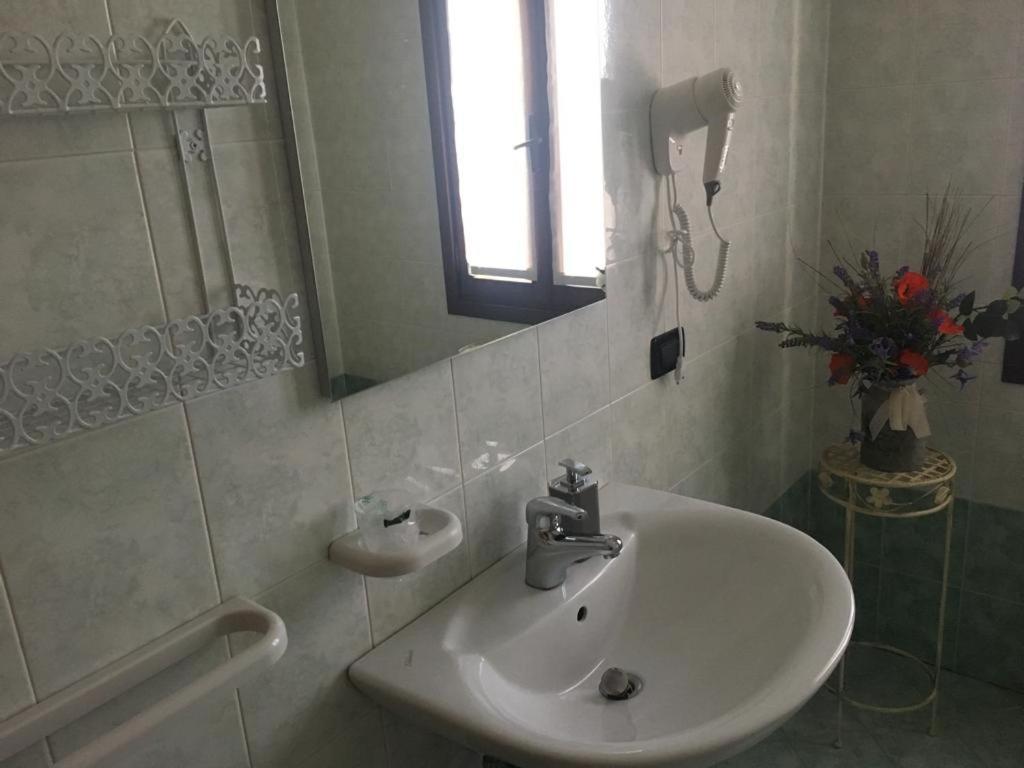 Ca Vittoria Bed & Breakfast Busco Dış mekan fotoğraf